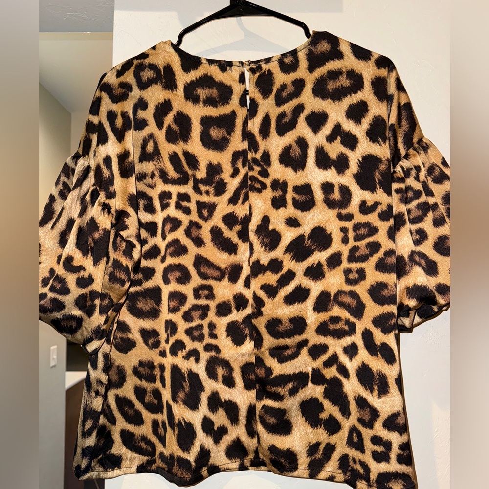 Leopard Print Top - Picture 2 of 5